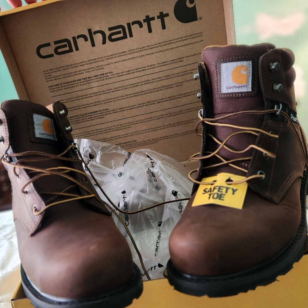 Men's brown Sz 12 Carhartt steel toe work boots.